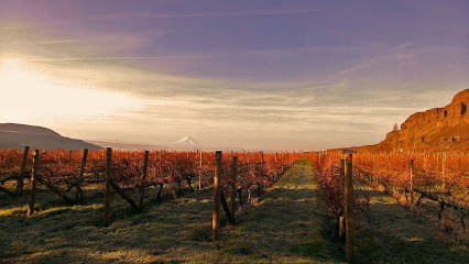 Cascade Cliffs Vineyard & Winery