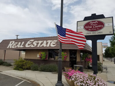 Real Estate Holly Castle Grandview