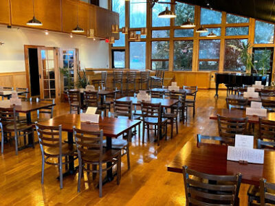 Red Newt Cellars Winery and Bistro