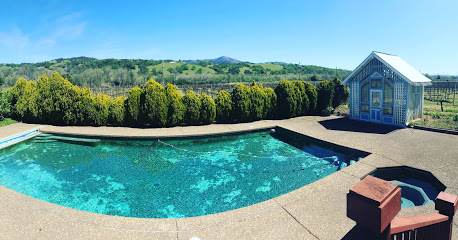 Linde Vineyards