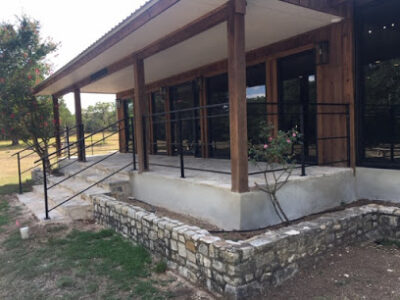 Westcave Cellars Winery & Brewery