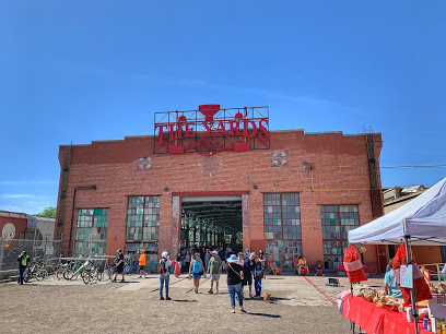 Rail Yards Market Open May - Oct