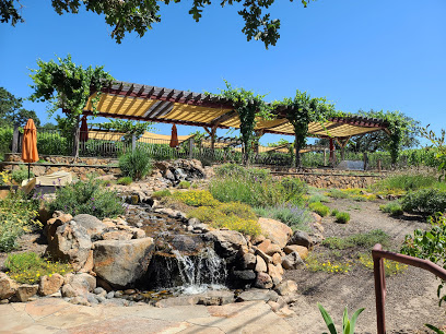 Martinelli Vineyards & Winery