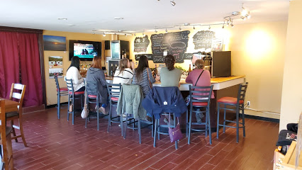 Boyd's Cardinal Hollow Winery Tasting Room