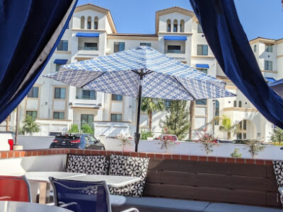 The Living Room Wine Cafe & Lounge