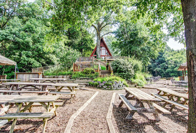 Les Bourgeois Vineyards A-Frame