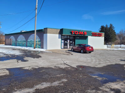 Tom's Party Store and Wine Shop