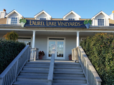 Laurel Lake Vineyards