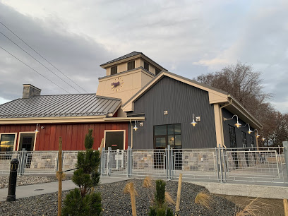 Columbia Gardens Wine & Artisan Village Cave B Estate and Gordon Estate Wineries