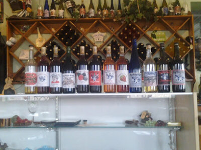 Hogg Hollow Winery