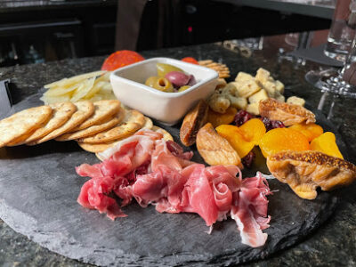 Tanner's Wine Bar