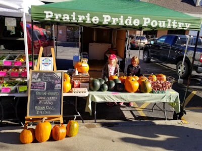 Sunday Farmers' Market at College View