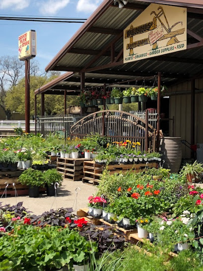 Dennis' Farm Store