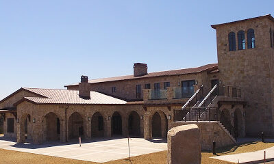 Mari Vineyards