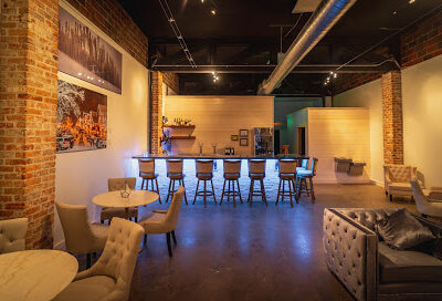 LiveforBlu Gallery and Wine Bar