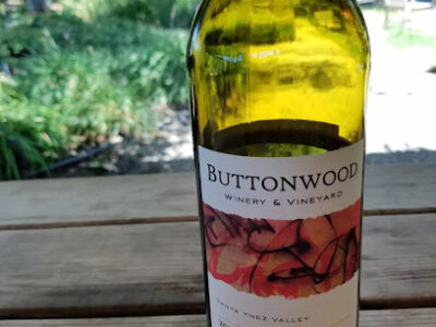 Buttonwood Farm Winery & Vineyard