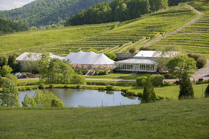 Delfosse Vineyards & Winery