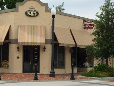 Ellen's Wine Room