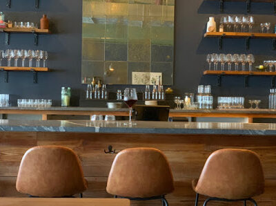 knifebird wine bar