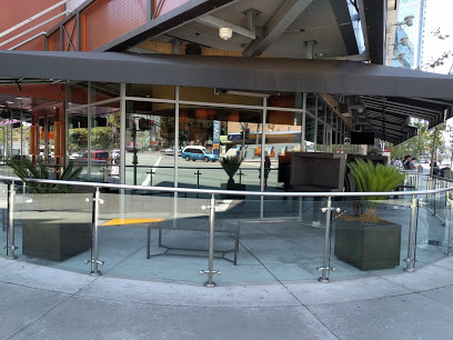 Fleming’s Prime Steakhouse & Wine Bar